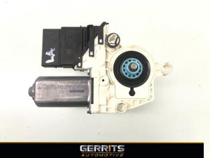 Begagnade Motor, dörrfönster Volkswagen Passat Variant (3C5) 2.0 FSI 16V Pris € 38,48 Marginaltabell erbjuds av Gerrits Automotive BV