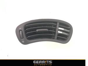 Gebruikte Luchtrooster Dashboard Fiat Panda/Pandina (312) 0.9 TwinAir 65 Prijs € 27,48 Margeregeling aangeboden door Gerrits Automotive BV