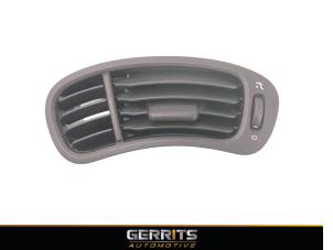 Gebruikte Luchtrooster Dashboard Fiat Panda/Pandina (312) 0.9 TwinAir 65 Prijs € 27,48 Margeregeling aangeboden door Gerrits Automotive BV