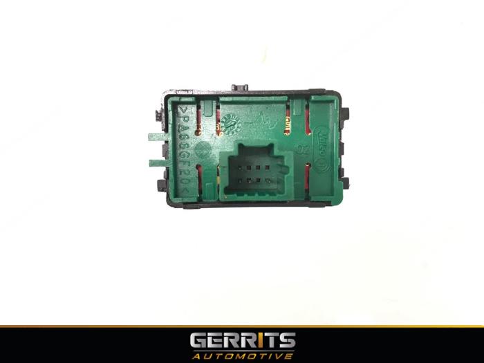 ASR-brytare från en Renault Captur (2R) 1.2 TCE 16V EDC 2016