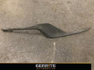 Begagnade Främre stötfångare, komponent på vänster sida Volvo V40 (MV) 1.5 T2 16V Geartronic Pris € 27,48 Marginaltabell erbjuds av Gerrits Automotive BV