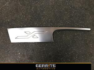 Gebruikte C-stijl afdekkap links Seat Arona (KJX) 1.6 TDI 95 Prijs € 38,48 Margeregeling aangeboden door Gerrits Automotive BV