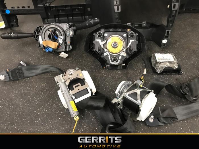 Airbagset + modul från en Citroën C3 (SC) 1.0 Vti 68 12V 2015