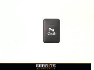 Begagnade PDC-brytare Mitsubishi Outlander (GF/GG) 2.0 16V 4x2 Pris € 27,48 Marginaltabell erbjuds av Gerrits Automotive BV