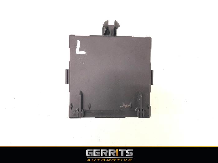 Deur module van een Mercedes-Benz C (C205) C-300 2.0 Turbo 16V 2016