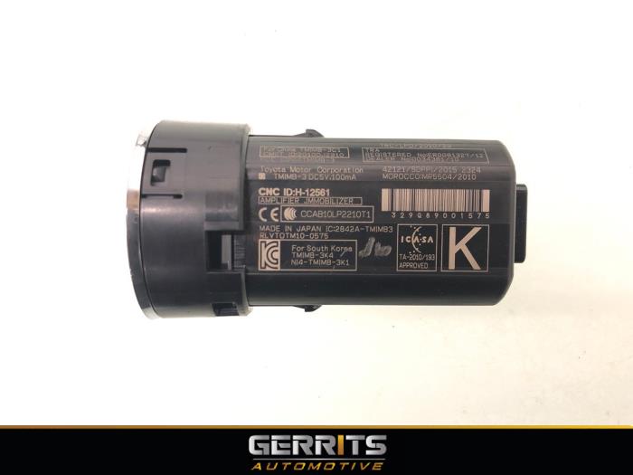 Start/stopp-brytare från en Toyota Auris Touring Sports (E18) 1.8 16V Hybrid 2019