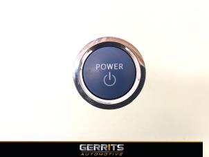 Gebruikte Start/Stop schakelaar Toyota Auris Touring Sports (E18) 1.8 16V Hybrid Prijs € 21,98 Margeregeling aangeboden door Gerrits Automotive BV