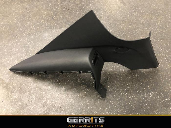 C-stijl afdekkap links van een Alfa Romeo Giulia (952) 2.9 Bi-Turbo V6 24V Quadrifoglio Verde 2017