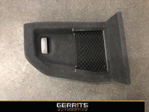 Begagnade List, bagageutrymme BMW X3 (F25) xDrive30d 24V Pris € 54,98 Marginaltabell erbjuds av Gerrits Automotive BV