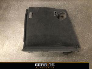 Begagnade List, bagageutrymme BMW X3 (F25) xDrive30d 24V Pris € 38,48 Marginaltabell erbjuds av Gerrits Automotive BV