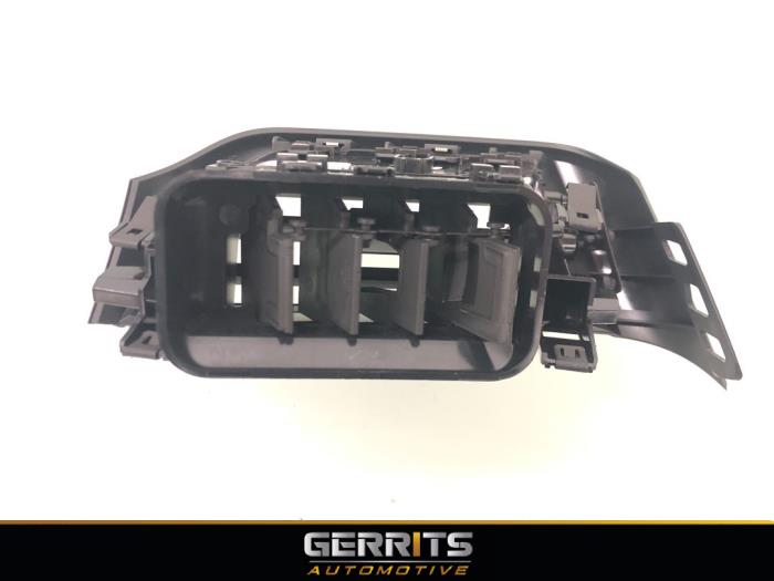 Luftmunstycke, instrumentbräda från en Renault Clio V (RJAB) 1.6 E-Tech 140 16V 2021