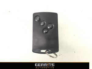 Begagnade Kortnyckel Renault Captur (2R) 0.9 Energy TCE 12V Pris € 66,00 Marginaltabell erbjuds av Gerrits Automotive BV
