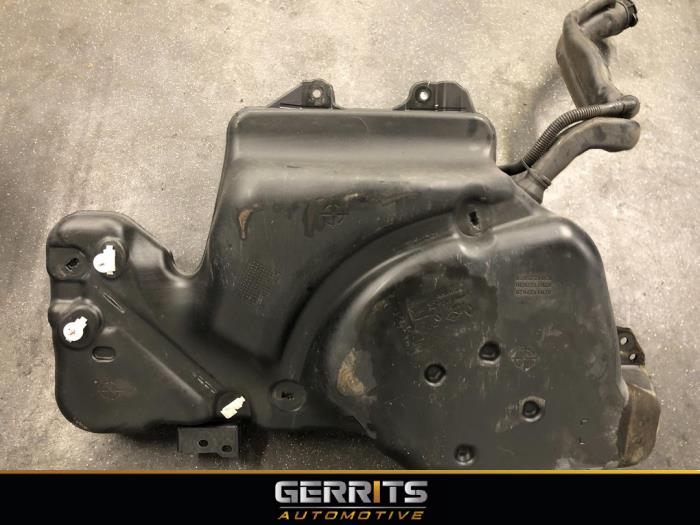 Tank från en Renault Captur (2R) 0.9 Energy TCE 12V 2016