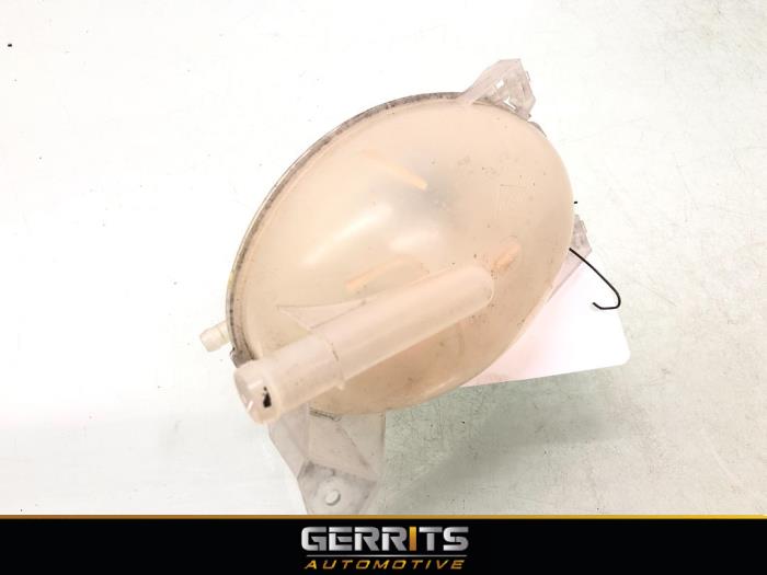 Expansionskärl från en Renault Captur (2R) 0.9 Energy TCE 12V 2016