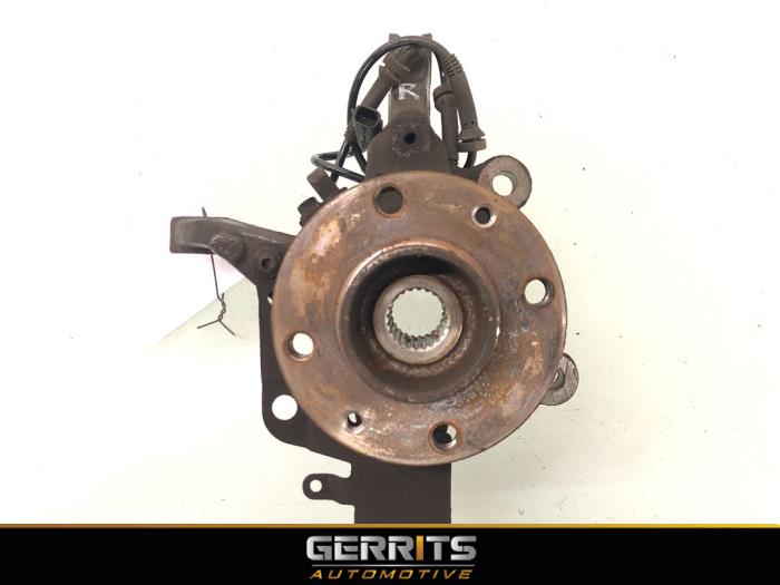 Spindel, höger fram från en Renault Captur (2R) 0.9 Energy TCE 12V 2016