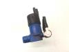 Pump, vindrutespolare från en Renault Captur (2R) 0.9 Energy TCE 12V 2016
