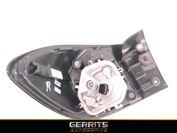 Baklykta, höger från en Renault Captur (2R) 0.9 Energy TCE 12V 2016