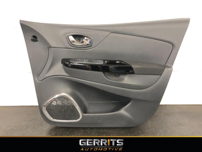 List, framdörr, 4-dörrars, höger från en Renault Captur (2R) 0.9 Energy TCE 12V 2016