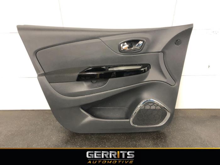 List, framdörr, 4-dörrars, vänster från en Renault Captur (2R) 0.9 Energy TCE 12V 2016