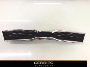 Begagnade Grill Kia Picanto (JA) 1.0 DPi 12V Pris € 109,98 Marginaltabell erbjuds av Gerrits Automotive BV