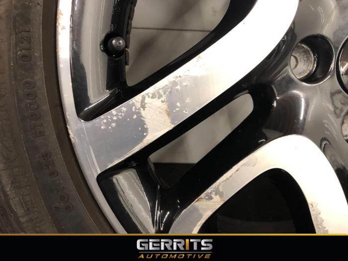 Hjuluppsättning + däck från en Renault Captur (2R) 0.9 Energy TCE 12V 2016