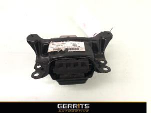 Begagnade Fäste, växellåda Volkswagen T-Roc I 1.5 TSI Evo BMT 16V Pris € 24,99 Marginaltabell erbjuds av Gerrits Automotive BV