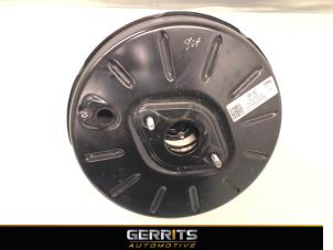 Gebruikte Rembekrachtiger Volkswagen T-Roc I 1.5 TSI Evo BMT 16V Prijs € 109,98 Margeregeling aangeboden door Gerrits Automotive BV