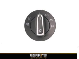 Begagnade Ljusbrytare Volkswagen T-Roc I 1.5 TSI Evo BMT 16V Pris € 21,98 Marginaltabell erbjuds av Gerrits Automotive BV