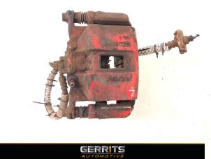 Używane Zacisk hamulcowy lewy przód Honda FR-V (BE) 2.0 16V Cena € 38,48 Procedura marży oferowane przez Gerrits Automotive BV