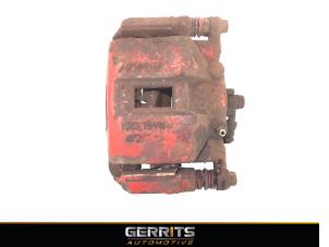 Używane Zacisk hamulcowy prawy przód Honda FR-V (BE) 2.0 16V Cena € 38,48 Procedura marży oferowane przez Gerrits Automotive BV