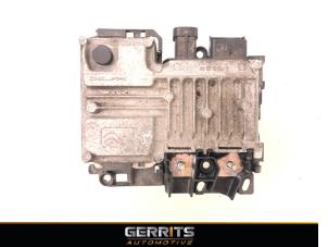 Używane Sterownik Start/Stop Citroen C3 Aircross I (2C/2R) 1.2 e-THP PureTech 110 Cena € 64,99 Procedura marży oferowane przez Gerrits Automotive BV