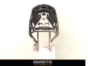 Begagnade Fäste, växellåda Ford Transit Connect (PJ2) 1.6 TDCi 16V 95 Pris € 30,24 Inklusive moms erbjuds av Gerrits Automotive BV