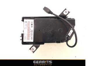 Begagnade Kontrollenhet, multimedia Volkswagen Polo V (6R) 1.2 TSI Pris € 24,99 Marginaltabell erbjuds av Gerrits Automotive BV