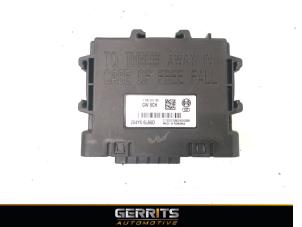 Gebruikte Module (diversen) Renault Megane IV Estate (RFBK) 1.0 TCE Prijs € 74,99 Margeregeling aangeboden door Gerrits Automotive BV