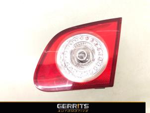 Gebruikte Achterlicht rechts Volkswagen Passat (3C2) 1.6 FSI 16V Prijs € 24,99 Margeregeling aangeboden door Gerrits Automotive BV
