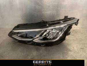 Gebruikte Koplamp links Volkswagen Golf VIII (CD1) 1.0 TSI 12V Prijs € 374,99 Margeregeling aangeboden door Gerrits Automotive BV