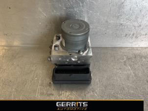 Begagnade ABS-pump Peugeot 5008 II (M4/MC/MJ/MR) 1.6 BlueHDi 120 Pris € 149,99 Marginaltabell erbjuds av Gerrits Automotive BV