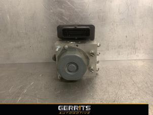 Begagnade ABS-pump Peugeot 108 1.0 12V Pris € 74,99 Marginaltabell erbjuds av Gerrits Automotive BV