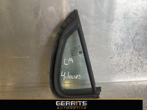 Gebruikte Ruit Driekhoek links-achter Opel Karl 1.0 12V Prijs € 34,99 Margeregeling aangeboden door Gerrits Automotive BV