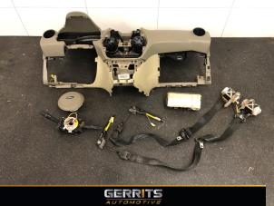 Gebruikte Airbag set + dashboard Ford Ka II 1.2 Prijs € 399,00 Margeregeling aangeboden door Gerrits Automotive BV