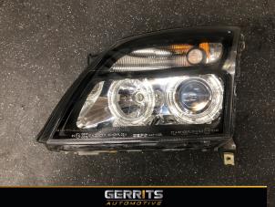 Gebruikte Linker Koplamp Opel Vectra C Caravan 1.8 16V Prijs € 64,99 Margeregeling aangeboden door Gerrits Automotive BV