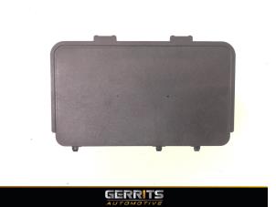 Begagnade Trådlös laddare Volkswagen T-Roc I 1.5 TSI Evo BMT 16V Pris € 99,99 Marginaltabell erbjuds av Gerrits Automotive BV