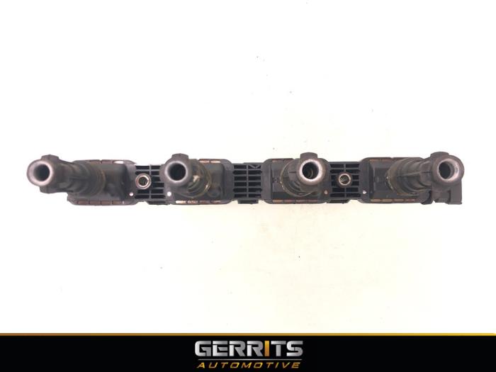 Bobine van een Opel Corsa D 1.2 16V 2007