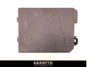 Begagnade Säkringsbox Opel Corsa E 1.4 16V Pris € 24,99 Marginaltabell erbjuds av Gerrits Automotive BV