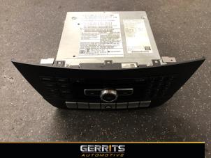 Gebruikte Navigatie Systeem Mercedes C (W204) 1.8 C-180 CGI 16V Prijs € 349,99 Margeregeling aangeboden door Gerrits Automotive BV