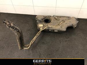 Gebruikte Brandstoftank Citroen C4 Cactus (0B/0P) 1.2 PureTech 110 12V Prijs € 174,99 Margeregeling aangeboden door Gerrits Automotive BV