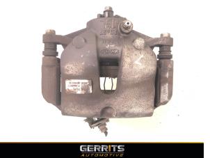 Begagnade Främre bromsok, vänster Kia Ceed Sportswagon (CDF) 1.6 CRDi 16V VGT Pris € 34,99 Marginaltabell erbjuds av Gerrits Automotive BV