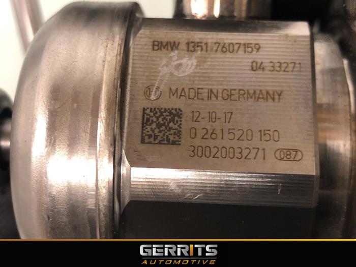 Högtryckspump från en BMW 1 serie (F20) 120i 1.6 16V 2013