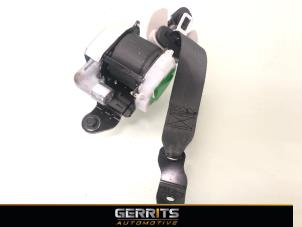 Gebruikte Veiligheidsgordel rechts-achter Kia Stonic (YB) 1.0i T-GDi 12V Prijs € 249,99 Margeregeling aangeboden door Gerrits Automotive BV