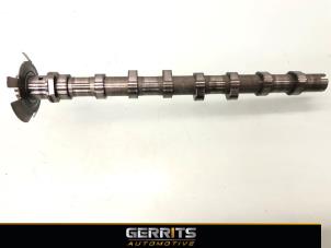 Gebruikte Nokkenas Mercedes A (177.0) 2.0 A-250 Turbo 16V Prijs € 199,99 Margeregeling aangeboden door Gerrits Automotive BV